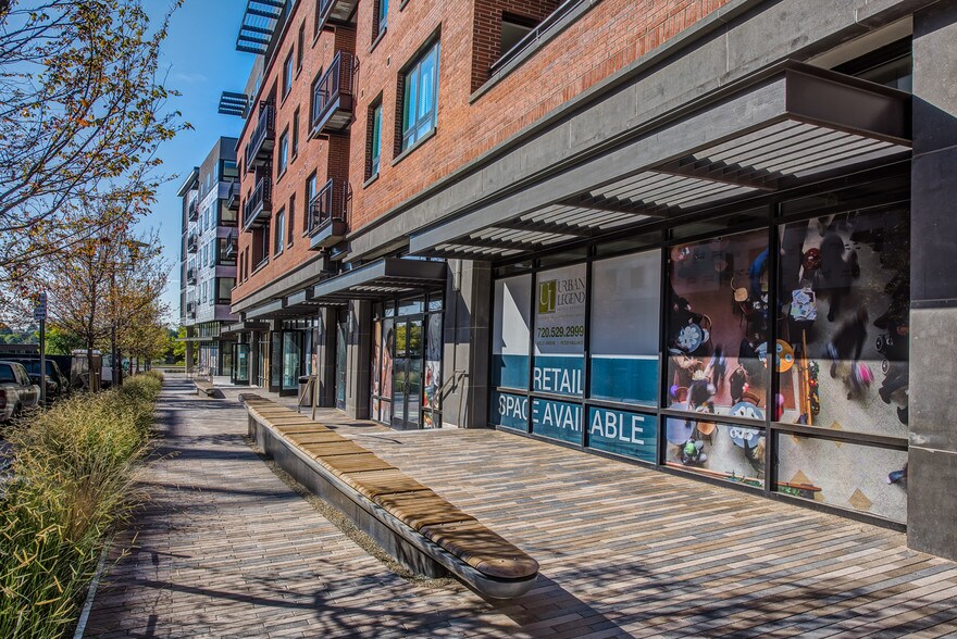 6750 E Chenango Ave, Denver, CO à louer - Photo du bâtiment - Image 2 de 24