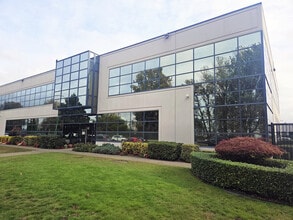 7432-7440 Fraser Park Dr, Burnaby, BC for lease Interior Photo- Image 1 of 4