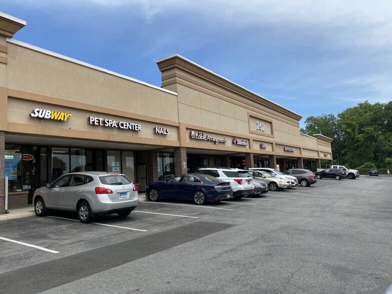 262 Boston Post Rd, Port Chester, NY for lease - Building Photo - Image 2 of 3