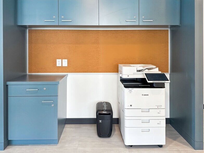 20727 Willoughby Town Centre Dr, Langley, BC à louer - Photo intérieure - Image 2 de 16