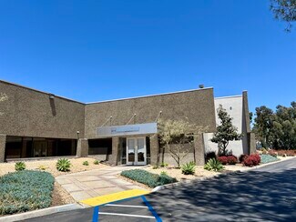 Plus de détails pour 3821 Calle Fortunada, San Diego, CA - Local d'activités à louer