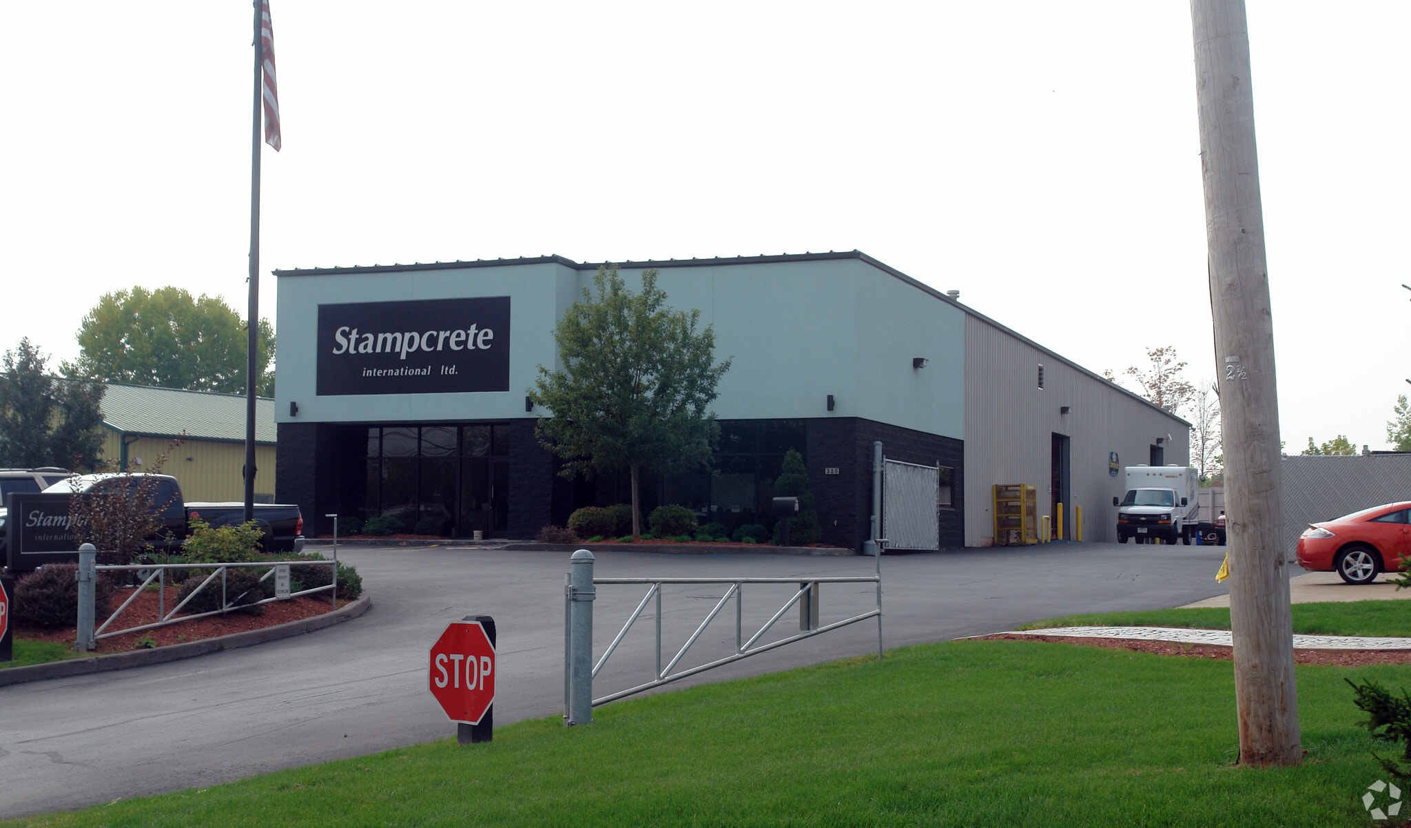 325 Commerce Blvd, Liverpool, NY for sale Primary Photo- Image 1 of 11