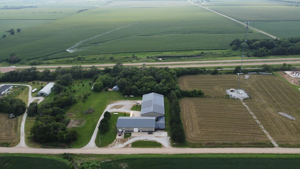 351 S 12th Rd, Cortland, NE à vendre - Photo du bâtiment - Image 2 de 20