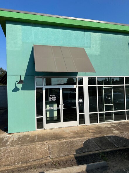 3218 North St, Nacogdoches, TX à louer - Photo du bâtiment - Image 2 de 6