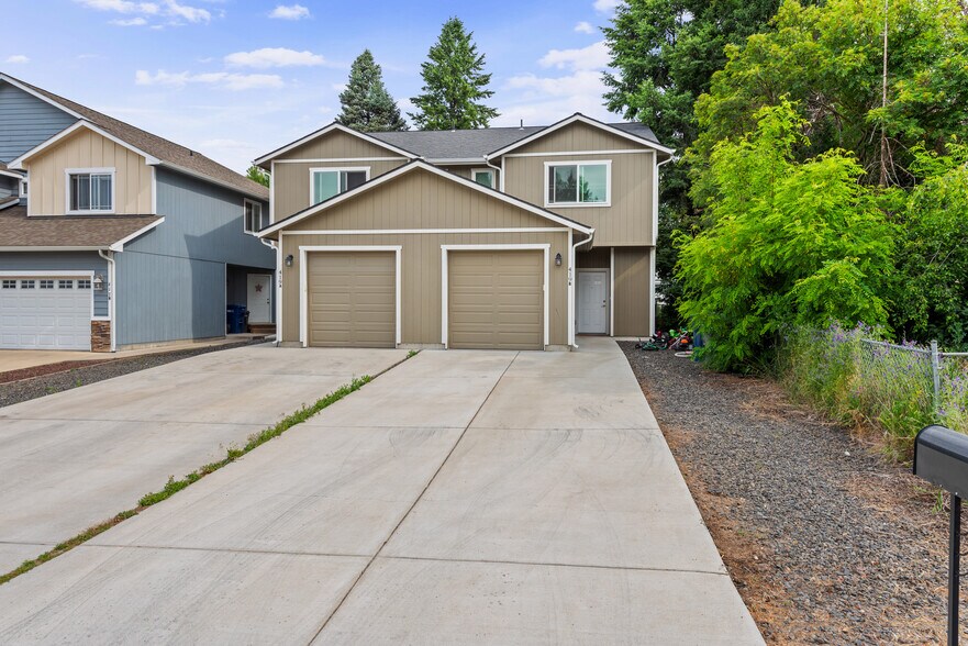 419 E E St, Deer Park, WA à vendre - Photo du bâtiment - Image 2 de 24