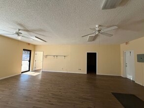 4261 Spruce Creek Rd, Port Orange, FL for lease Interior Photo- Image 1 of 4