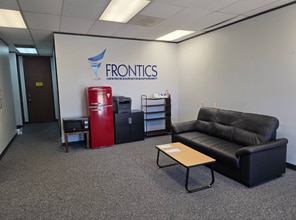1408 N Sam Houston Pky E, Houston, TX for lease Interior Photo- Image 1 of 21