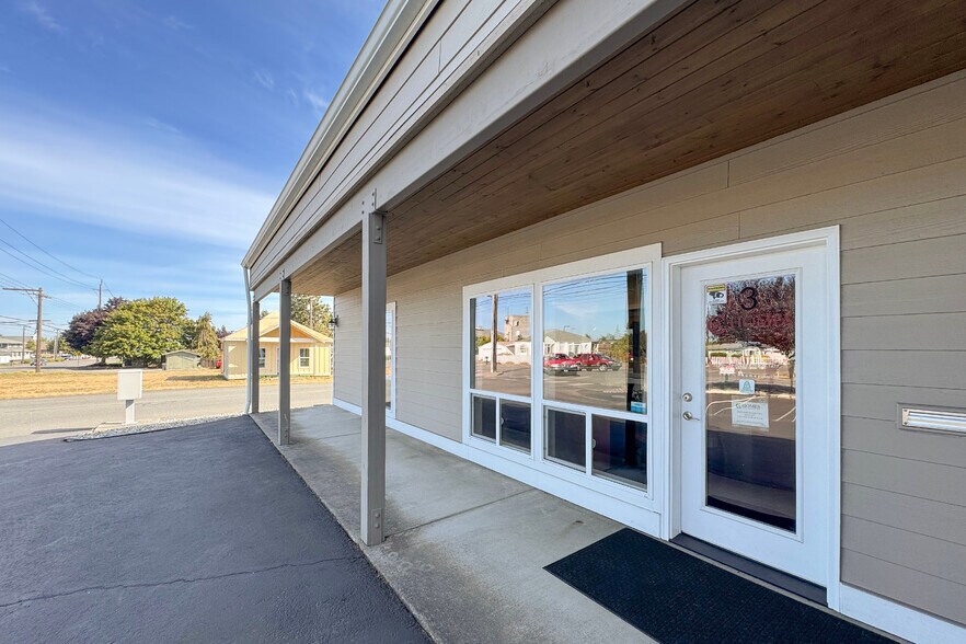 495 Spruce St, Sequim, WA à vendre - Photo du bâtiment - Image 3 de 32