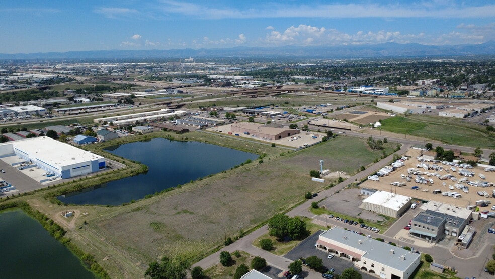 900 75th Avenue, Denver, CO à vendre - Photo du bâtiment - Image 2 de 5