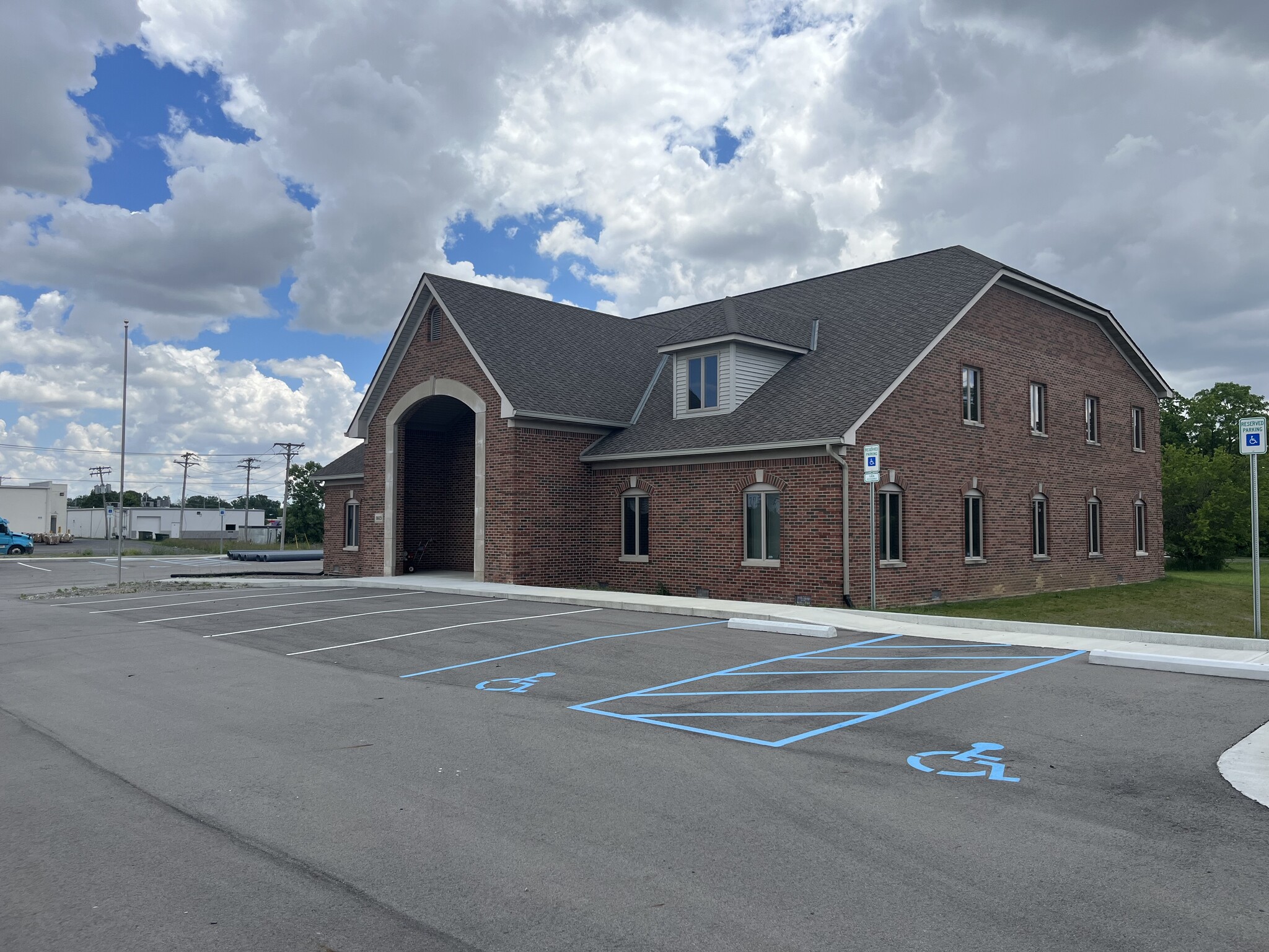 1615 Fields Blvd, Greenfield, IN for sale Building Photo- Image 1 of 1