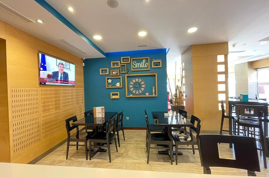 Calle San Juan, Mijas, Málaga for sale - Interior Photo - Image 2 of 19
