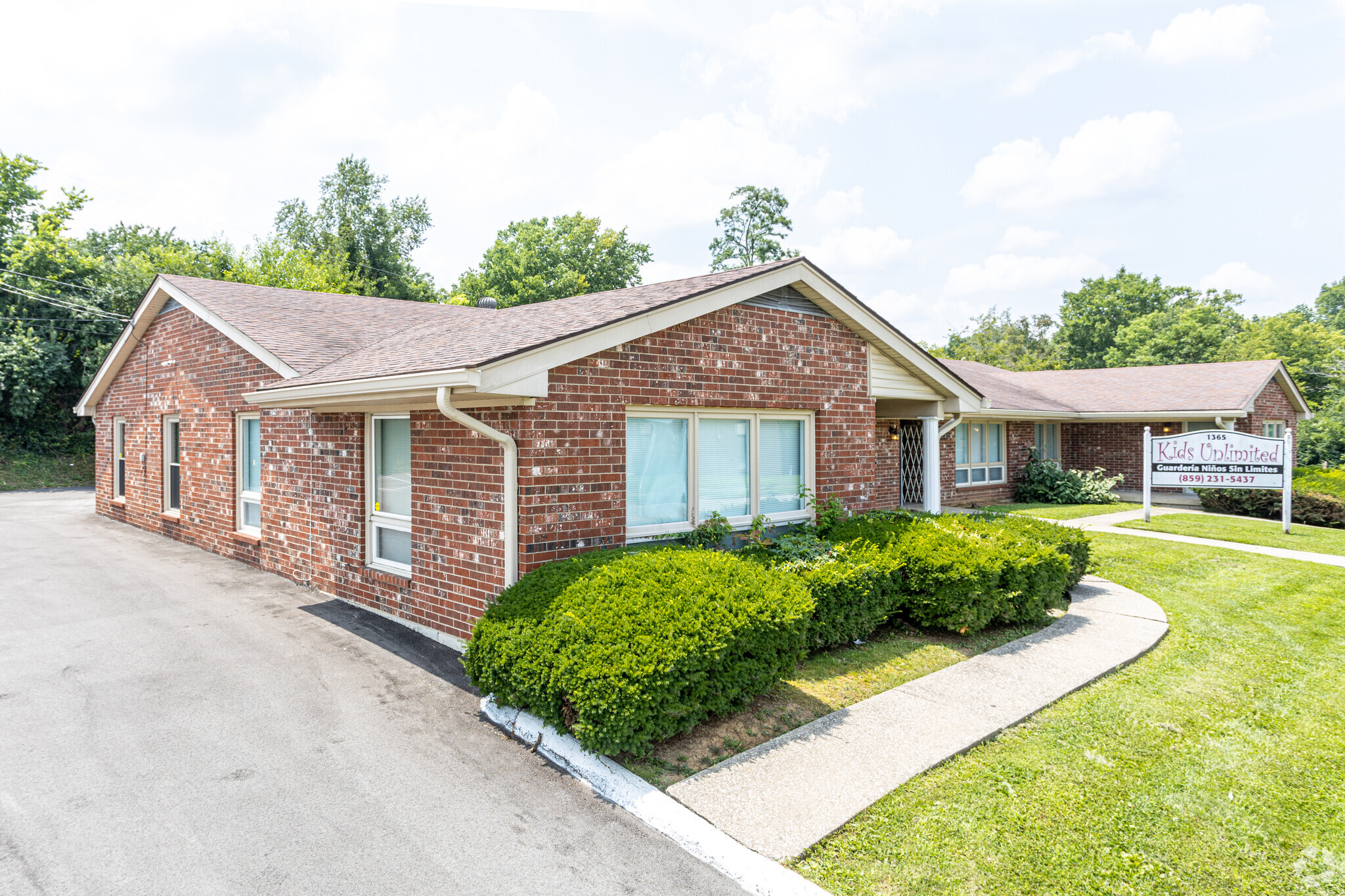 1365 Devonport Dr, Lexington, KY for sale Primary Photo- Image 1 of 1