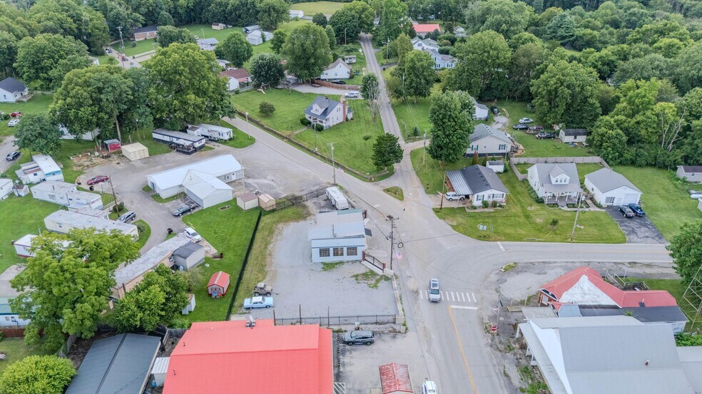 311 Main St, Paris, KY for lease - Building Photo - Image 3 of 4