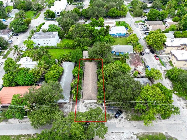 5520 NE 1st Ct, Miami, FL à vendre - Aérien - Image 2 de 27