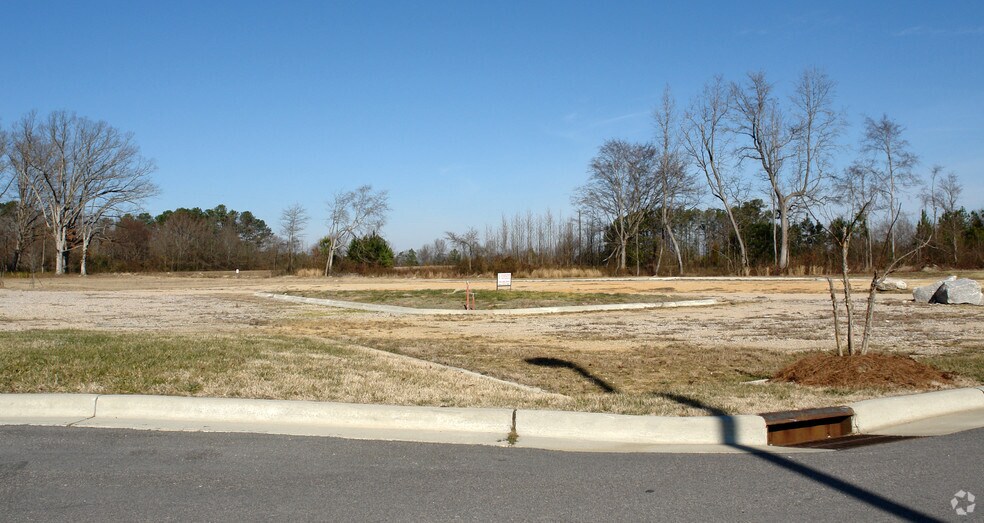 2451 Wendell Blvd, Wendell, NC for sale - Building Photo - Image 2 of 3