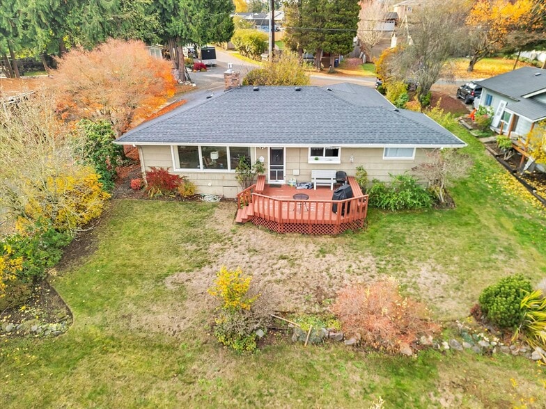 7723 Cascade Dr, Everett, WA à vendre - Photo du bâtiment - Image 3 de 38
