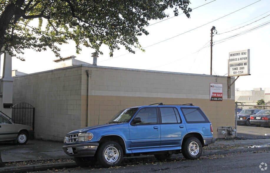 2229-2233 Washington Ave, San Leandro, CA à louer - Photo du bâtiment - Image 2 de 9