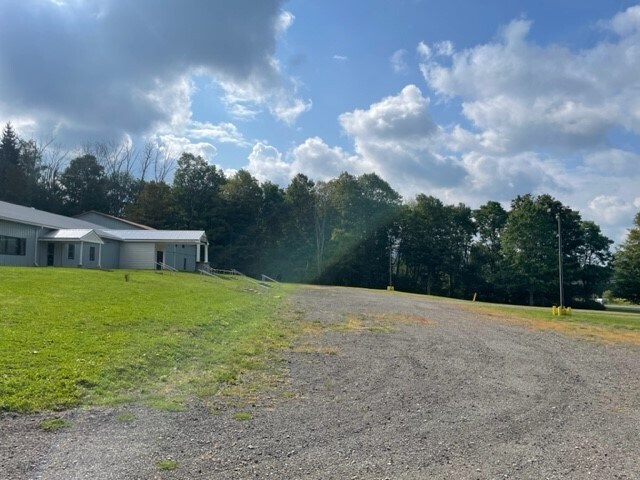 4250 N State St, Salamanca, NY à vendre - Photo du bâtiment - Image 2 de 109