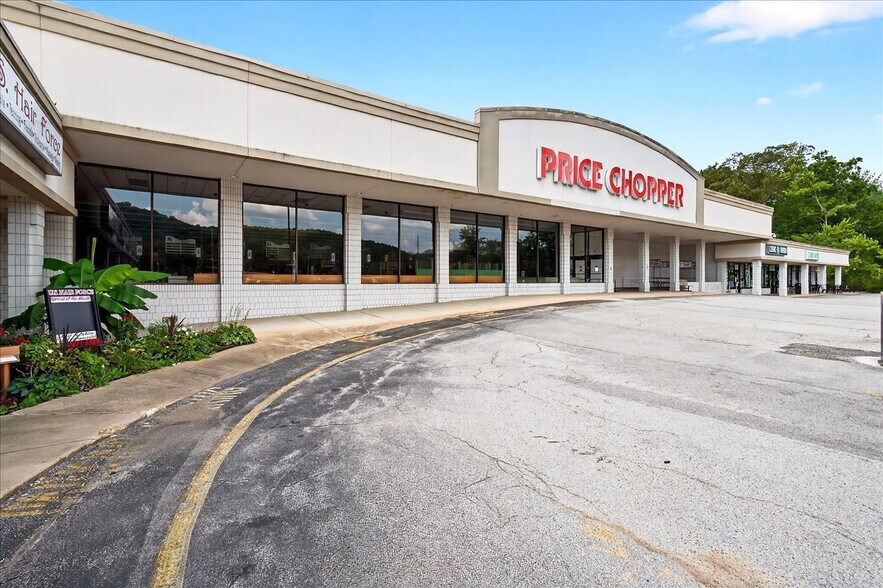 4634-4639 Gravois Rd, House Spgs, House Springs, MO for lease - Building Photo - Image 2 of 86