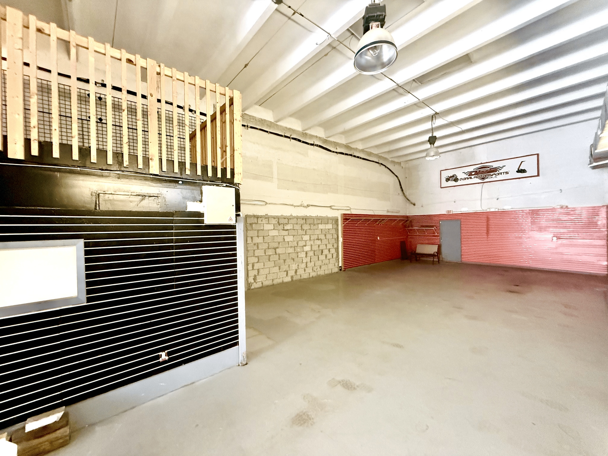 6405-6447 NW 82nd Ave, Miami, FL à louer Photo intérieure- Image 1 de 4