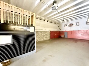 6405-6447 NW 82nd Ave, Miami, FL à louer Photo intérieure- Image 1 de 4