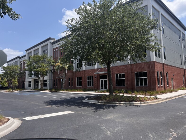 1200 Innovation Way, Mount Pleasant, SC for lease - Building Photo - Image 1 of 56