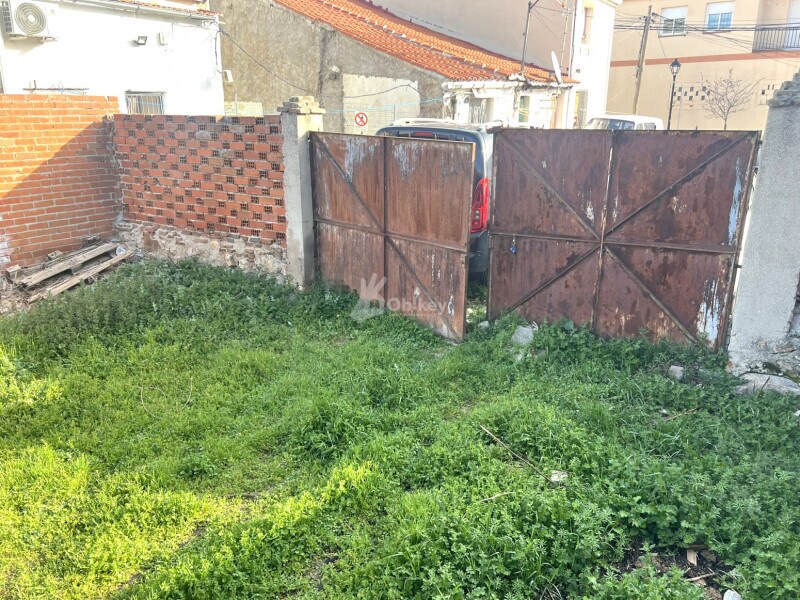 Land in Villanueva de Perales, Madrid for sale Primary Photo- Image 1 of 7