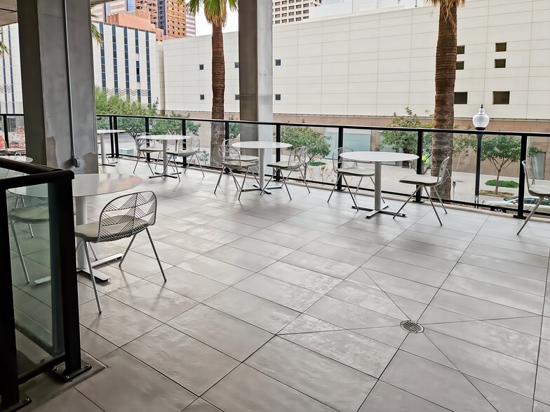 200 W Monroe St, Phoenix, AZ à louer - Photo intérieure - Image 3 de 25