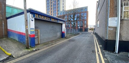 18 Northampton Ln, Swansea for lease Building Photo- Image 2 of 3