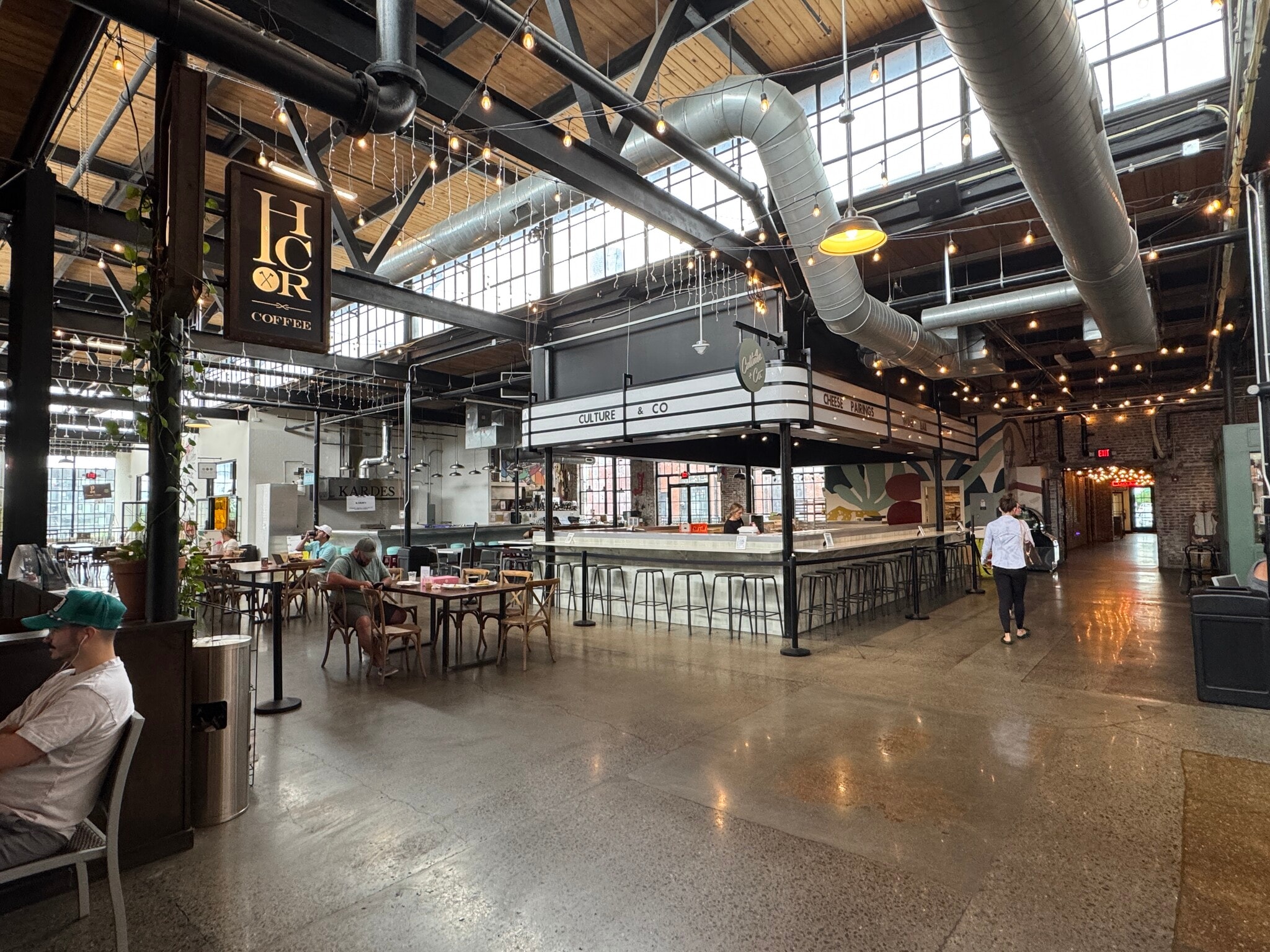 3814 Charlotte Ave, Nashville, TN for lease Interior Photo- Image 1 of 4