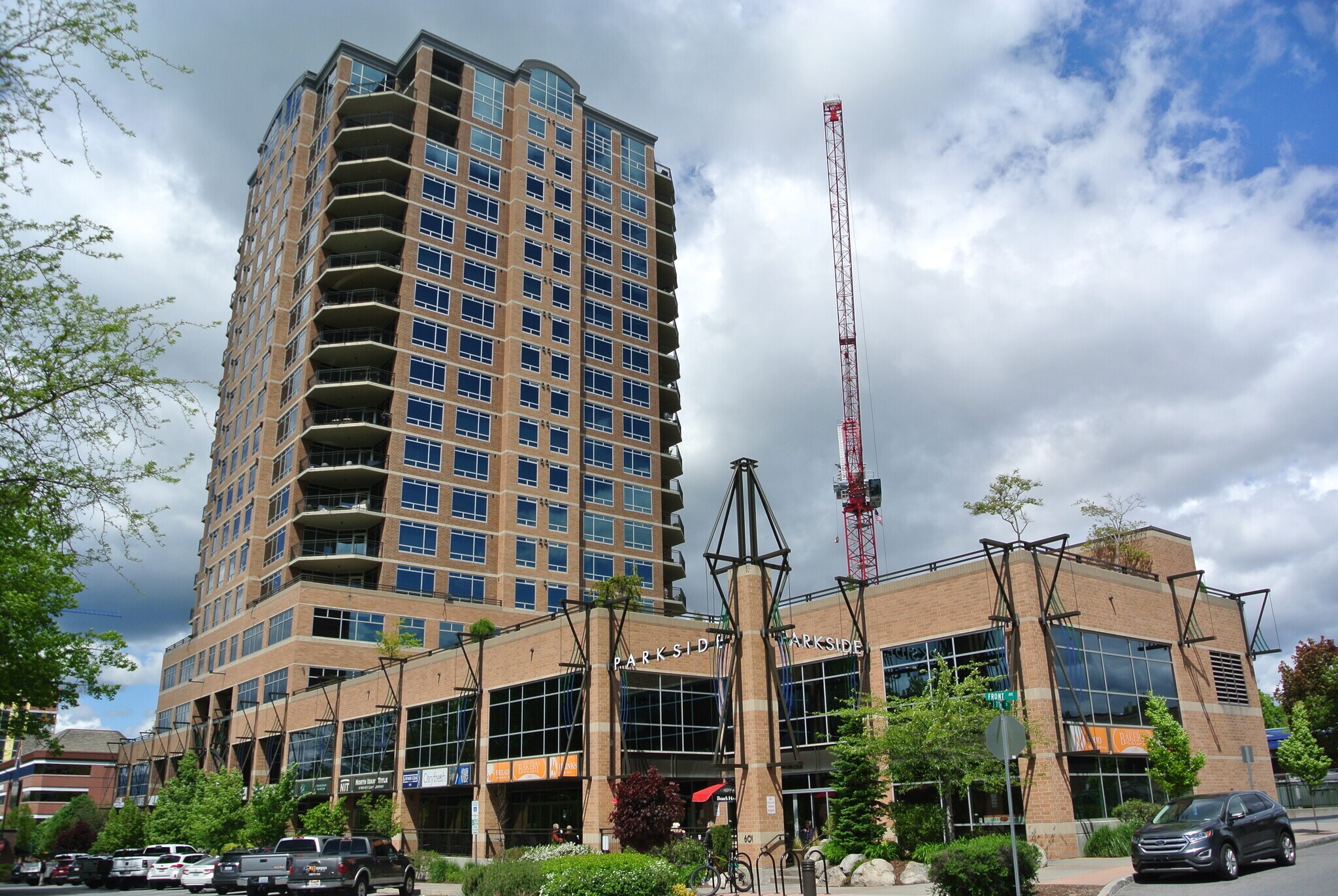 601 E Front, Coeur d'Alene, ID à vendre Photo du bâtiment- Image 1 de 1