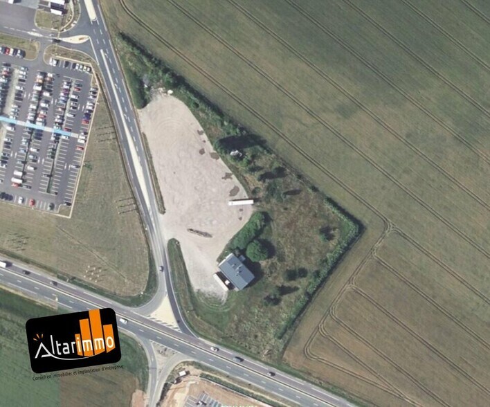 Land in La Madeleine-de-Nonancourt for sale - Aerial - Image 2 of 3