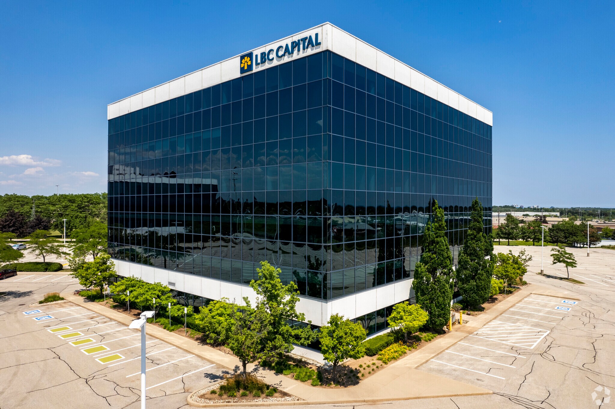 5035 S Service Rd, Burlington, ON à vendre Photo du bâtiment- Image 1 de 1