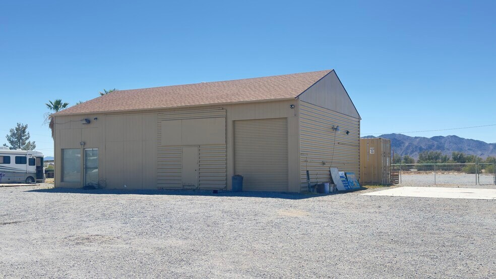 2721-2781 W Bell Vista Ave, Pahrump, NV à vendre - Photo du bâtiment - Image 2 de 13