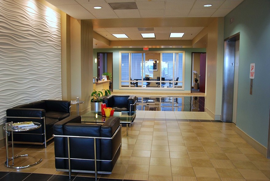 5950 fairview Rd, Charlotte, NC for lease - Lobby - Image 3 of 25