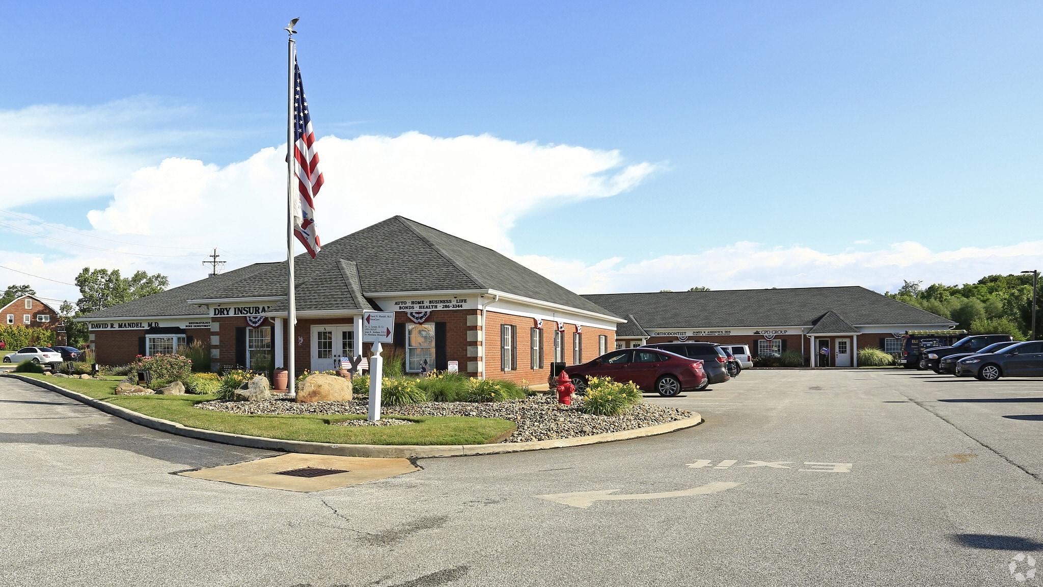 320 Center St, Chardon, OH for lease Primary Photo- Image 1 of 6