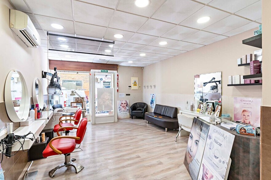 Retail in Almería for sale - Interior Photo - Image 3 of 25