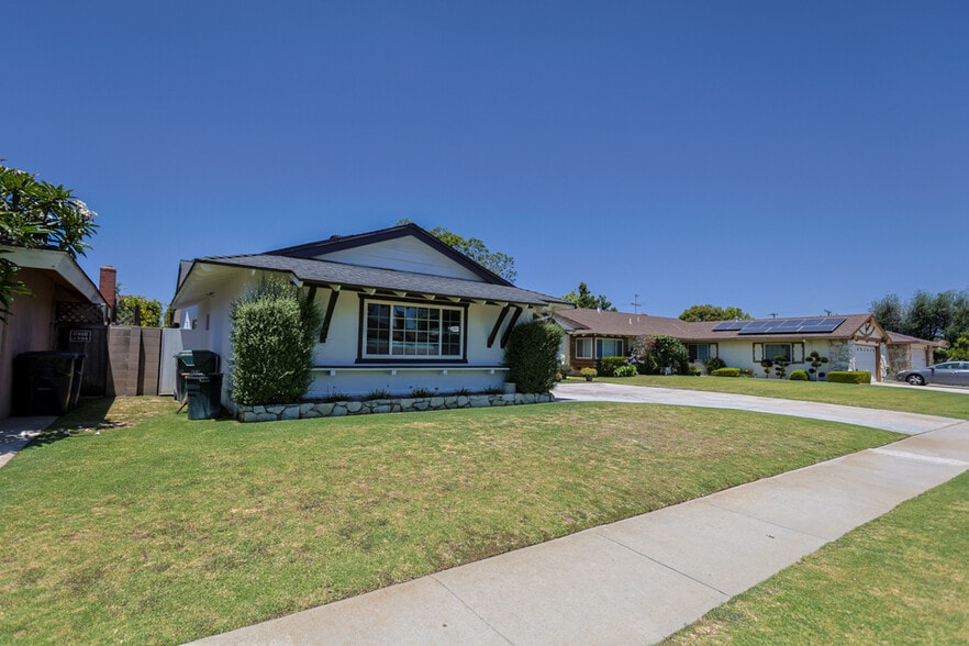 17819 Bay St, Fountain Valley, CA for sale - Building Photo - Image 2 of 36