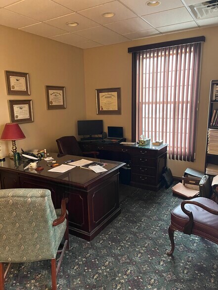 2601 Chicago St, Valparaiso, IN à vendre - Photo intérieure - Image 3 de 6