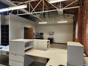 2923 S Tryon St, Charlotte, NC à louer Photo intérieure- Image 2 de 5