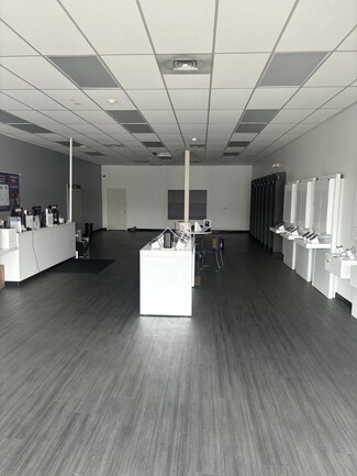 Plus de détails pour 223 S Willow St, Manchester, NH - Bureau/Commerce de détail à louer