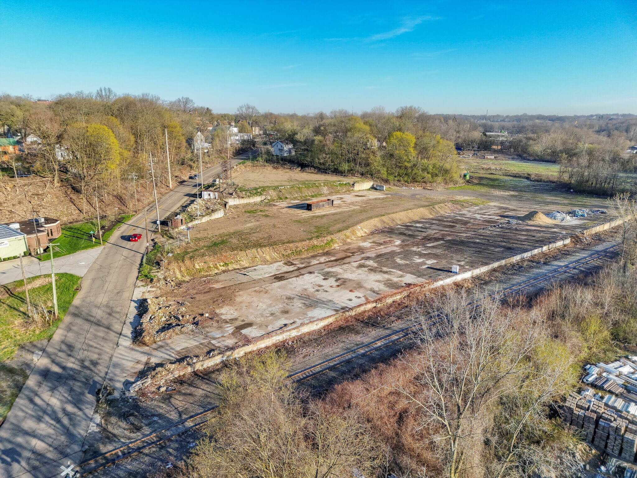 1007 Bank St, Akron, OH à louer Photo du bâtiment- Image 1 de 6
