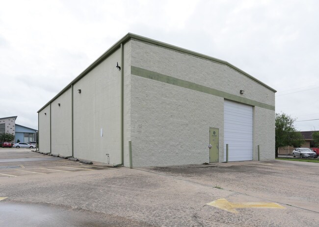 More details for 1561 Live Oak St, Webster, TX - Industrial for Lease