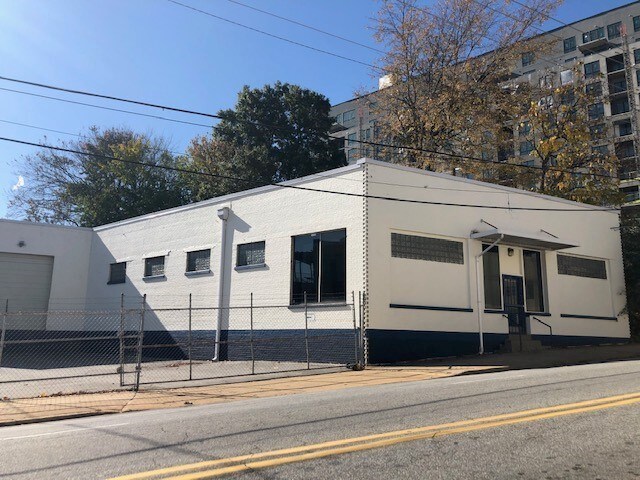 710 NW 10th St, Atlanta, GA à louer - Photo du bâtiment - Image 2 de 8