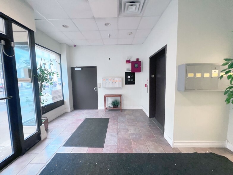 216 W Genesee St, Syracuse, NY for lease - Lobby - Image 3 of 6