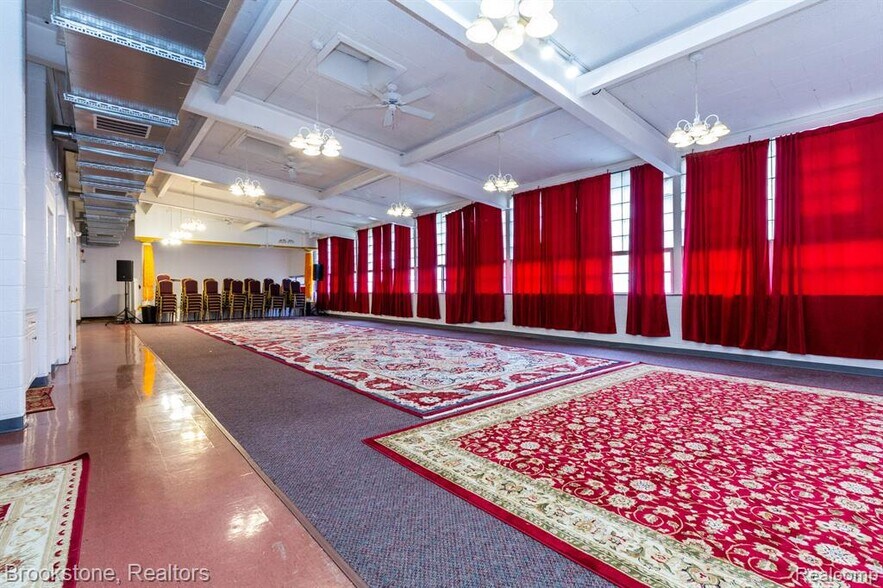 22021 Memphis Ave, Warren, MI à vendre - Photo du bâtiment - Image 3 de 30
