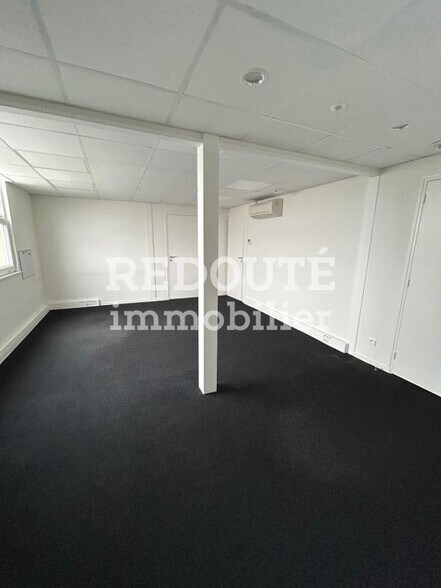Office in Bétheny for sale - Interior Photo - Image 3 of 13