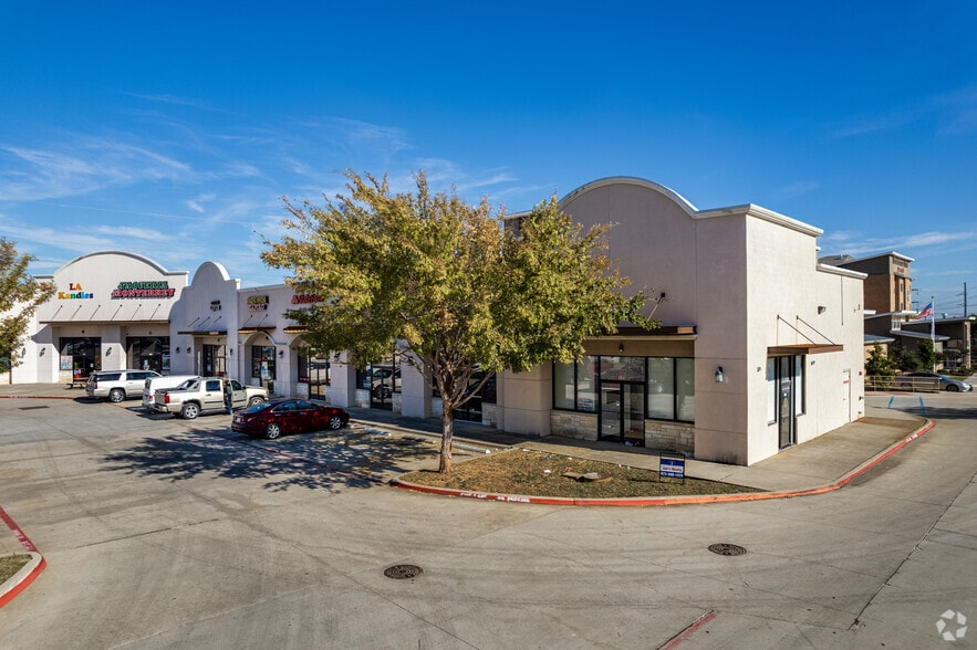 3305 Mayhill Rd, Denton, TX for lease - Building Photo - Image 3 of 10