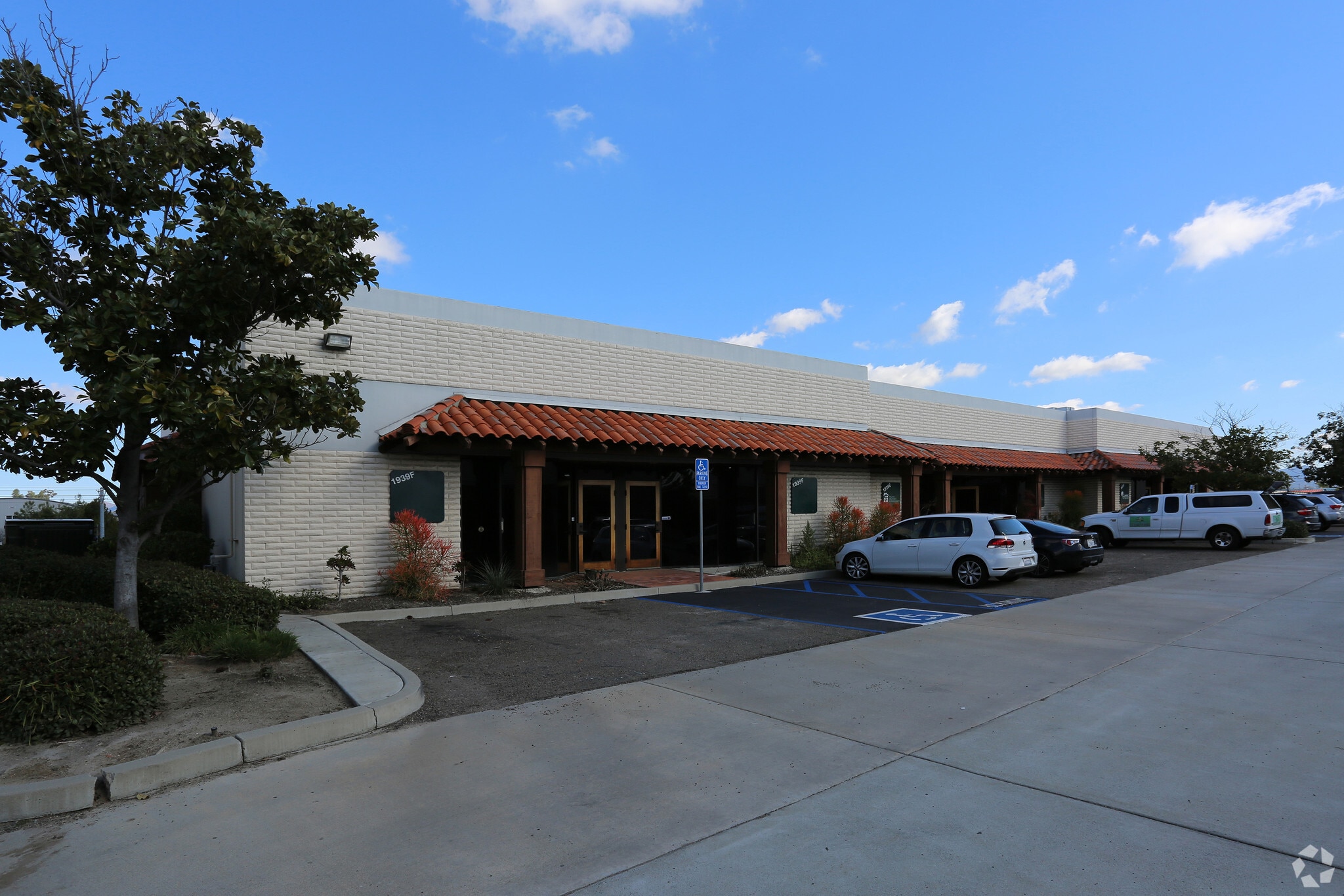 1939 Friendship Dr, El Cajon, CA for sale Primary Photo- Image 1 of 4