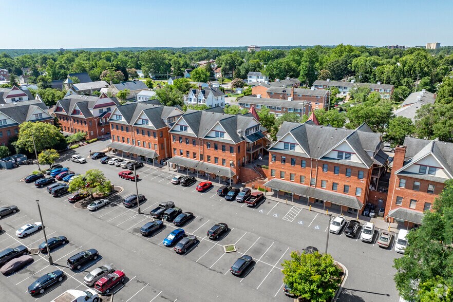 525-545 Main St, Laurel, MD à louer - Aérien - Image 3 de 7